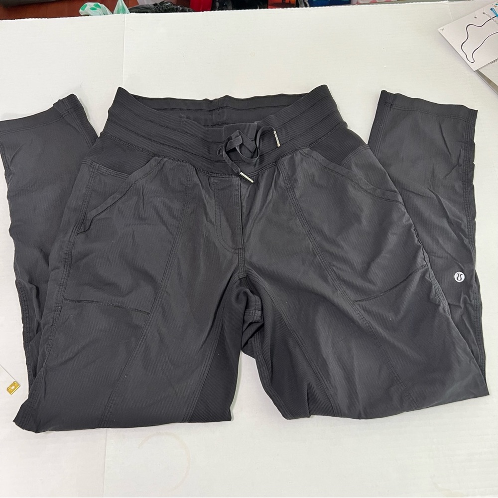 Lululemon Dance Studio Crop Pant Size 6 Stretch Inner Leg Sides Drawstring Waist
